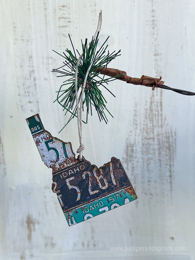 Idaho Vintage License Plate Ornament Magnet