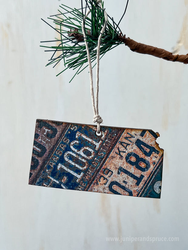 Kansas Vintage License Plate Ornament Magnet