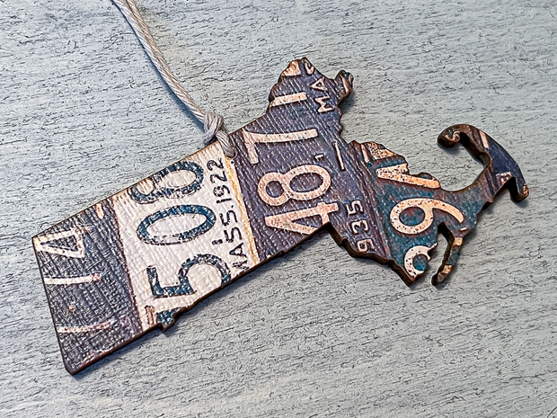 Massachusetts Vintage License Plate Ornament Magnet