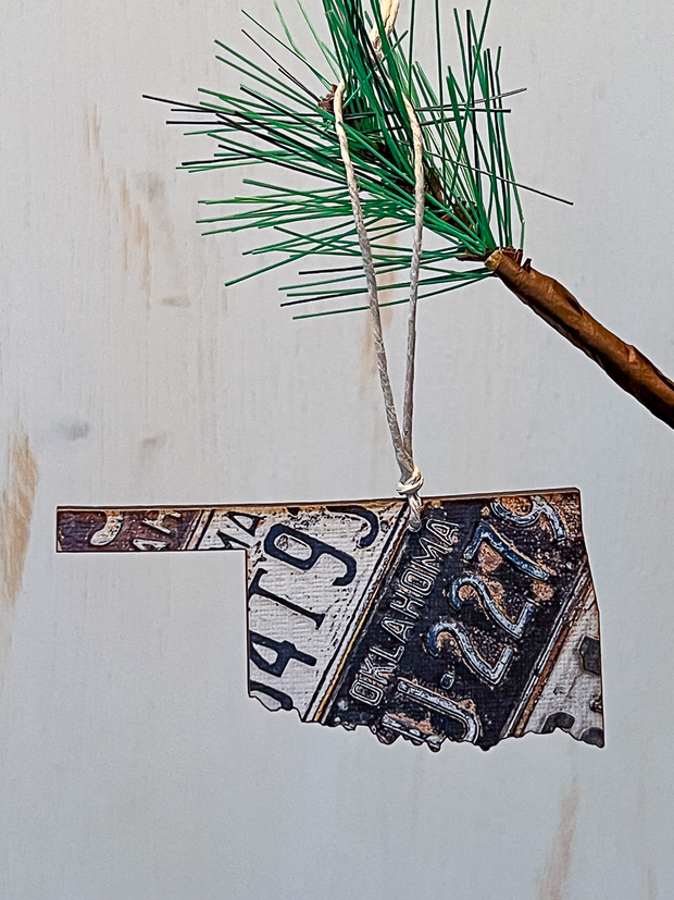 Oklahoma Vintage License Plate Ornament Magnet