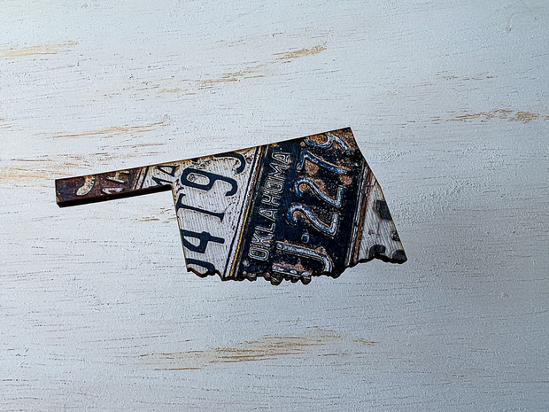 Oklahoma Vintage License Plate Ornament Magnet