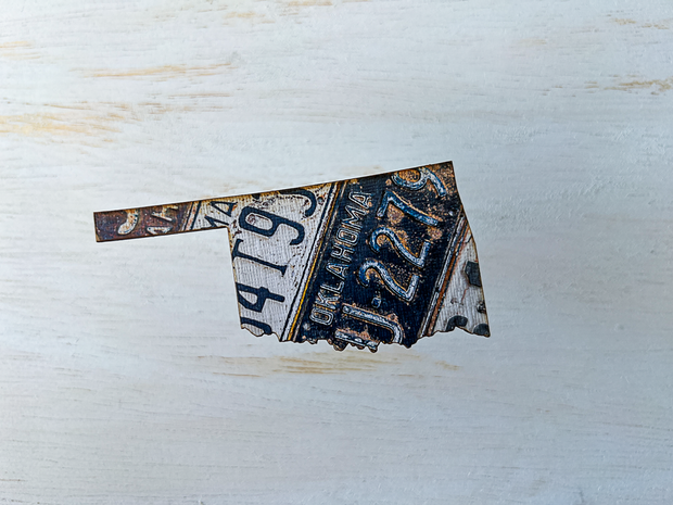 Oklahoma Vintage License Plate Ornament Magnet