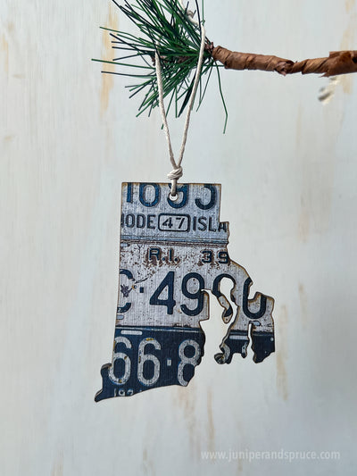 Rhode Island Vintage License Plate Ornament Magnet