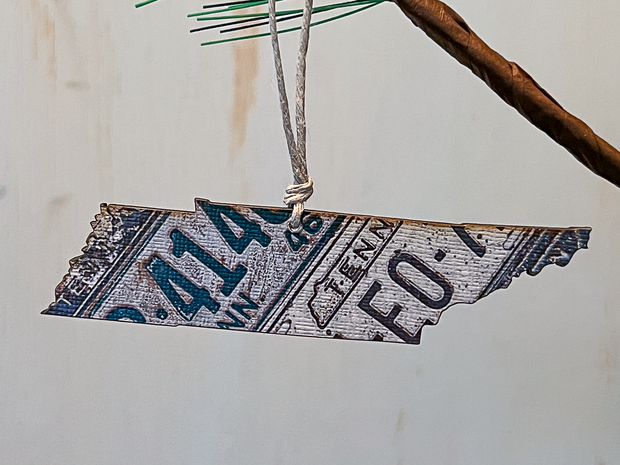 Tennessee Vintage License Plate Ornament Magnet