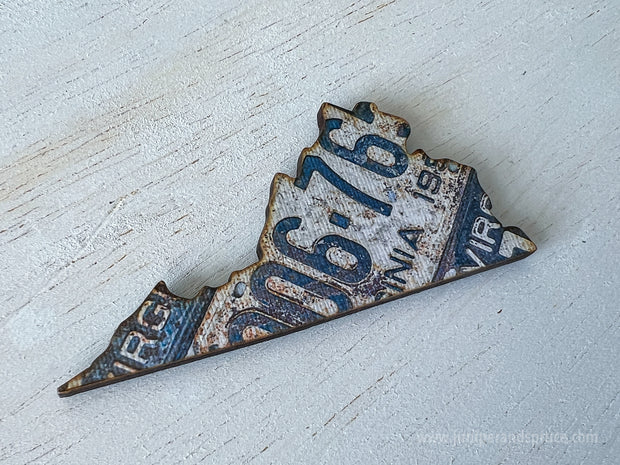 Virginia Vintage License Plate Ornament Magnet