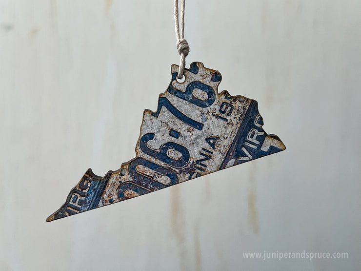 Virginia Vintage License Plate Ornament Magnet